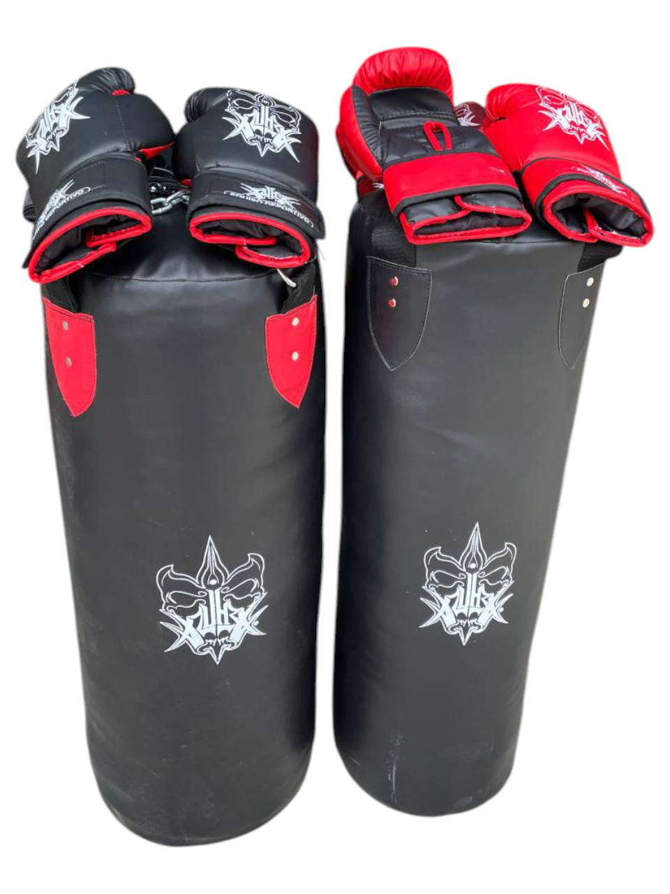 kit de costal profesional con guantes para boxeo o artes marciales